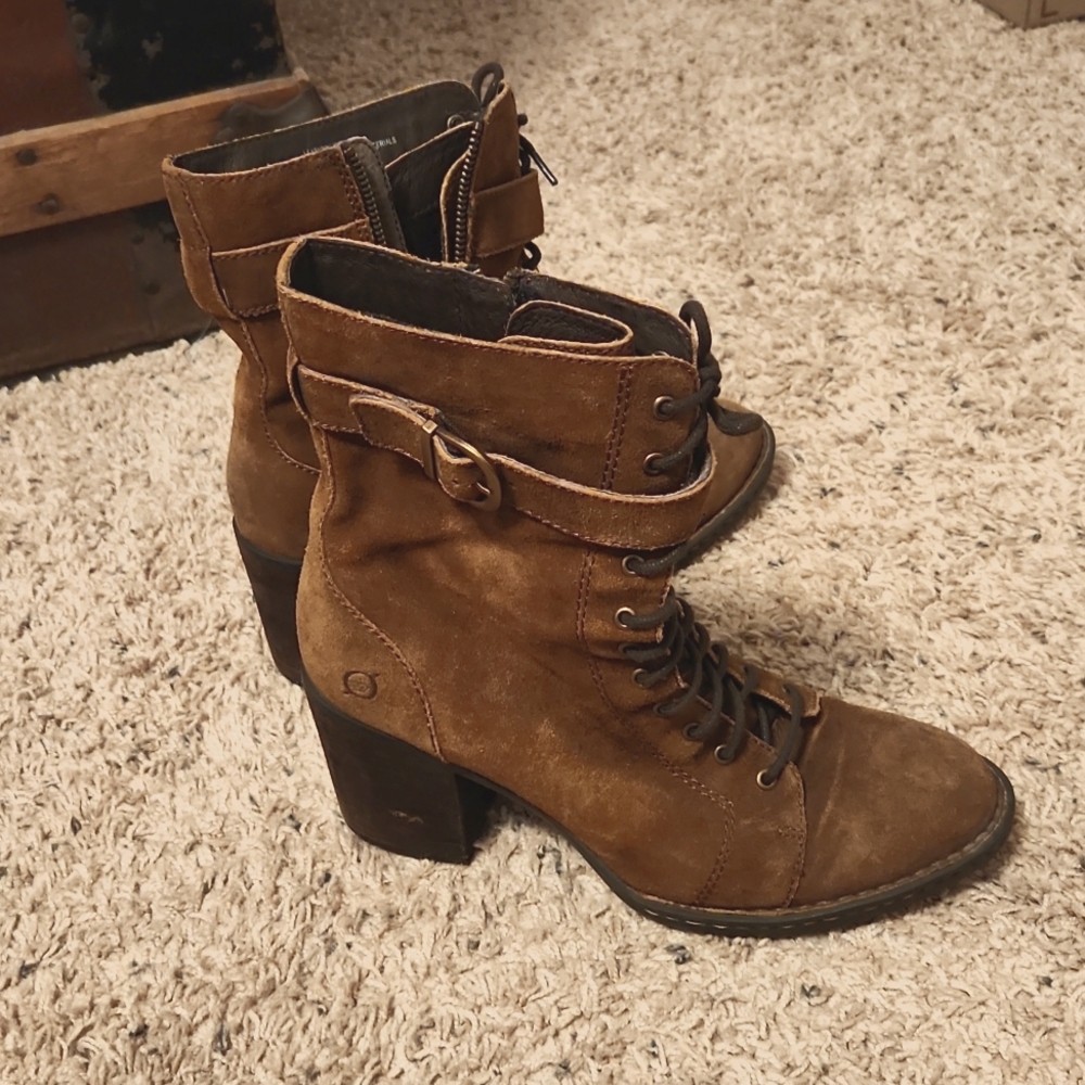 Born leather boots